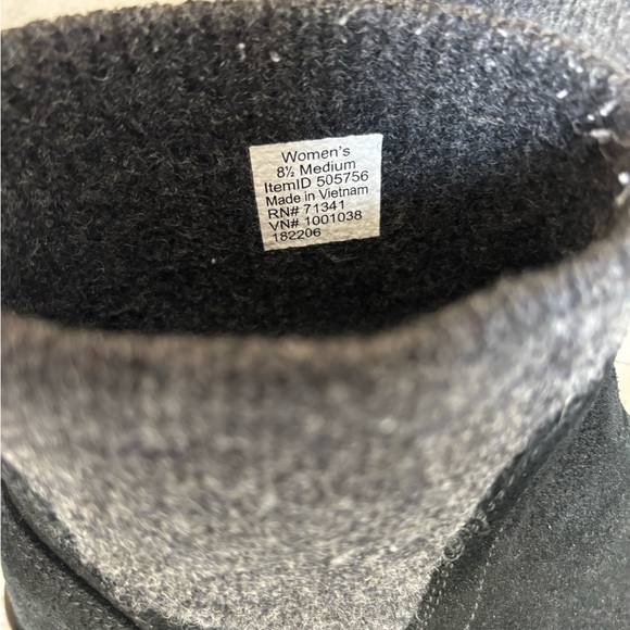 Women's L.L. Bean East Point Suede Chelsea Boot - Picture 7 of 8